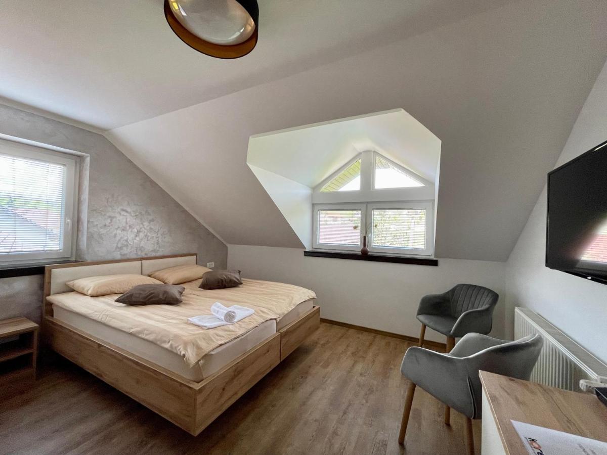Gostisce Koren Zuzemberk Exterior foto